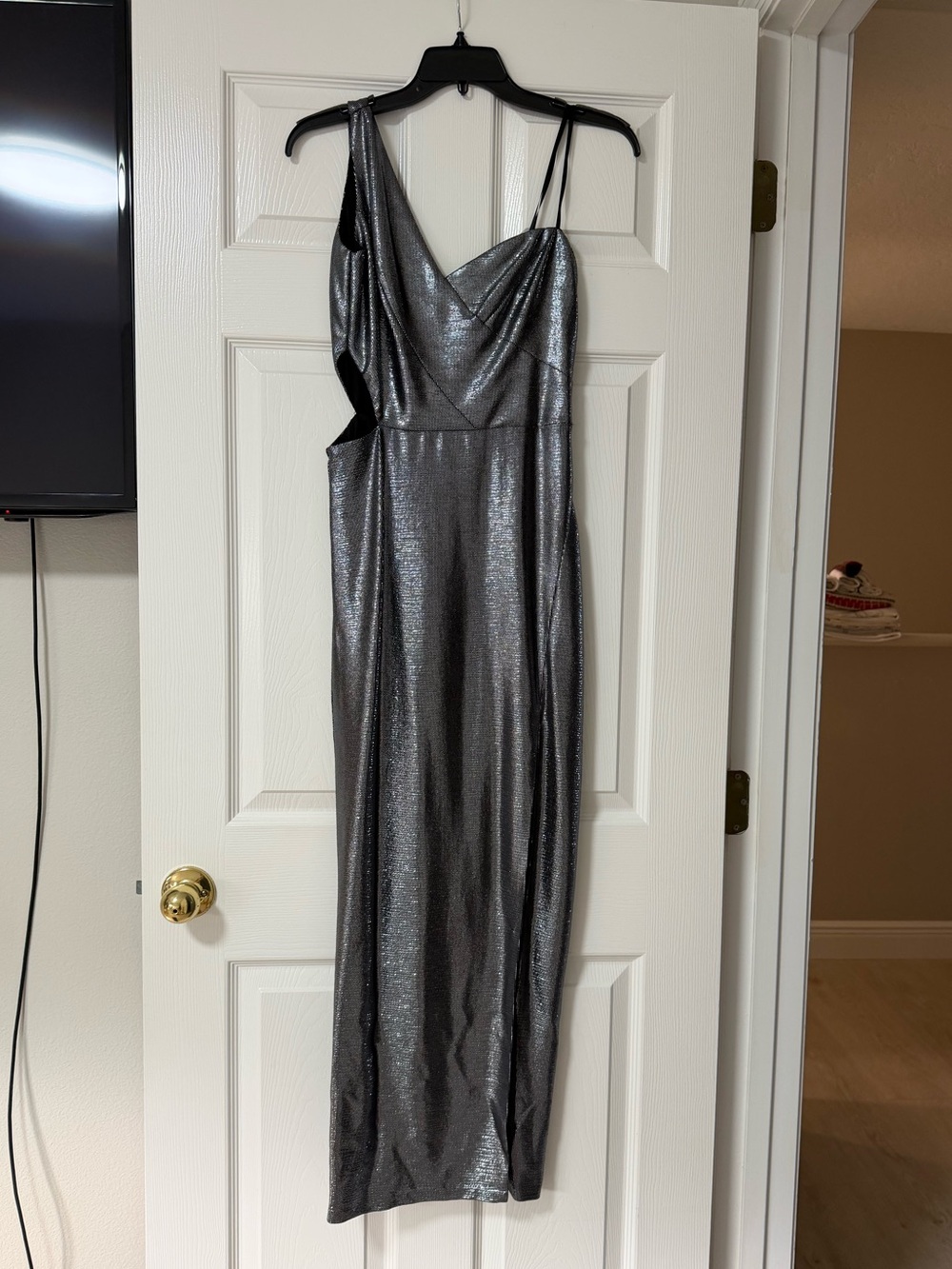 Aidan Mattox One-Shoulder Metallic Silver Gown